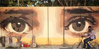 نقاشی دیواری چهره